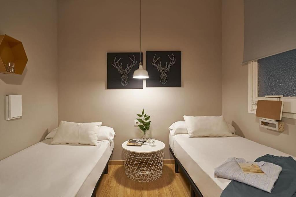 Magnificent 4 Bedroom Apartment In Eixample Barcelona Exteriér fotografie